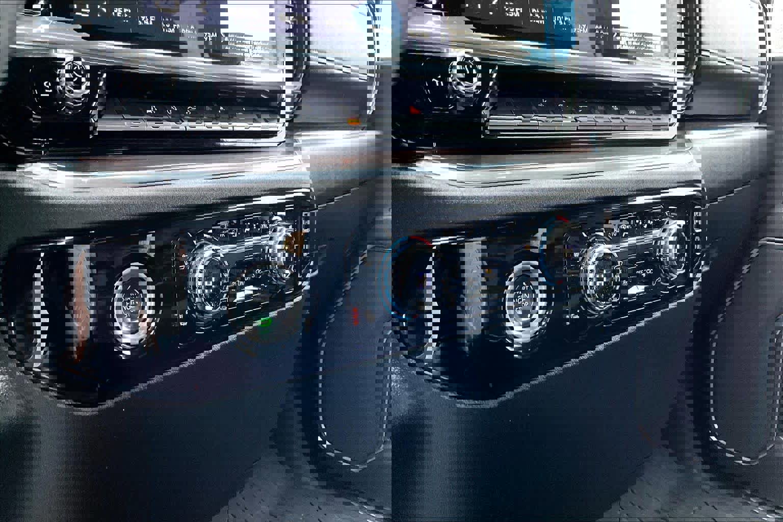 Used 2024 GMC Sierra 1500 SLT image 37