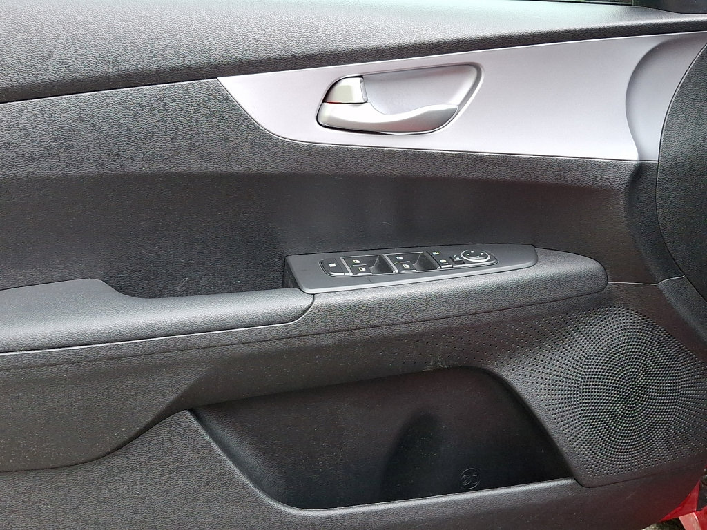 Used 2024 Kia Forte LXS FWD image 20