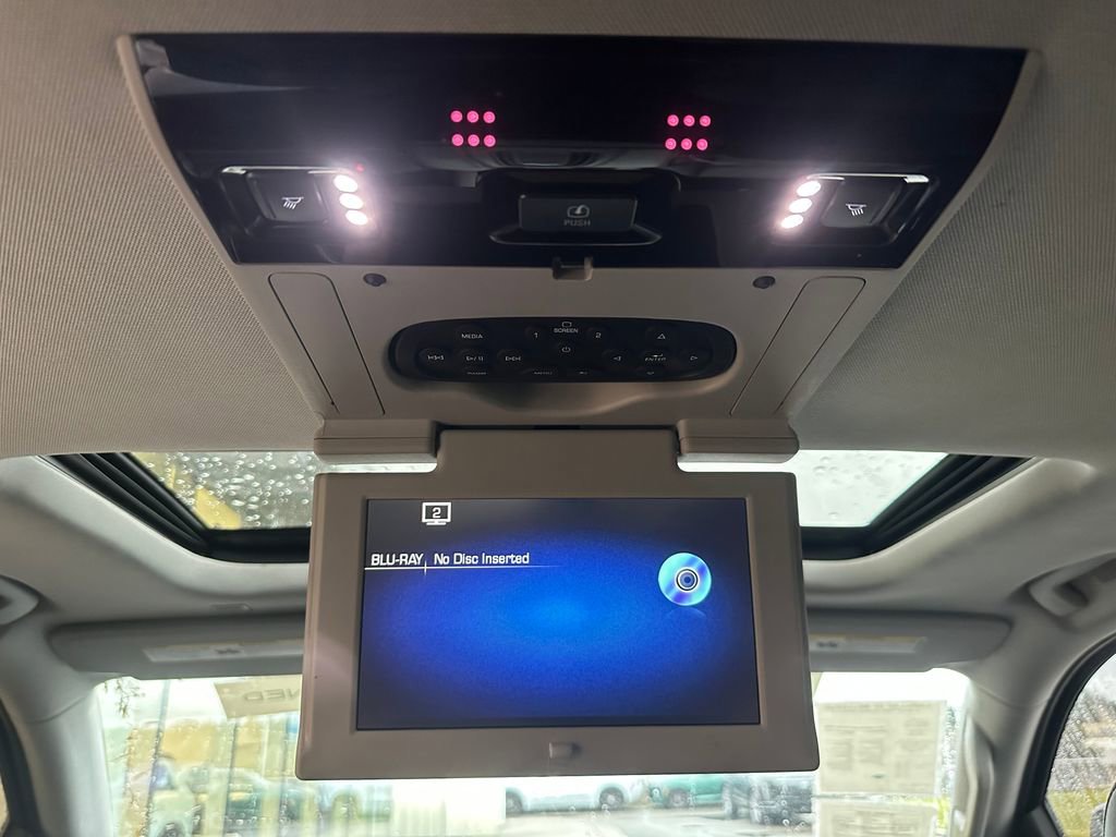 Used 2020 Cadillac Escalade Premium Luxury image 18