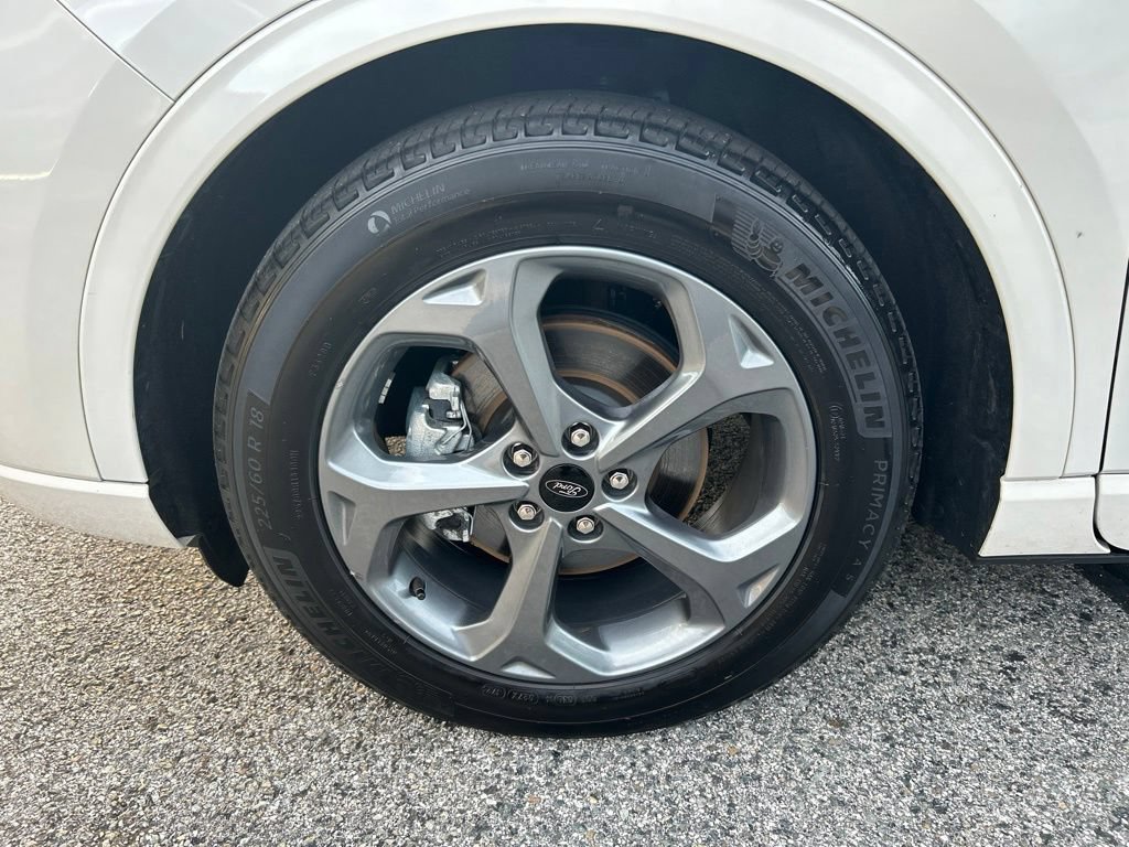 Used 2024 Ford Escape ST-Line w/ Equipment Group 301A FWD image 13