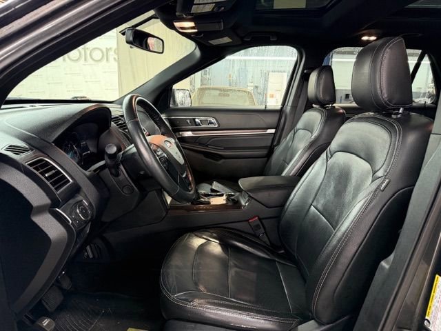 Used 2018 Ford Explorer Limited FWD image 7