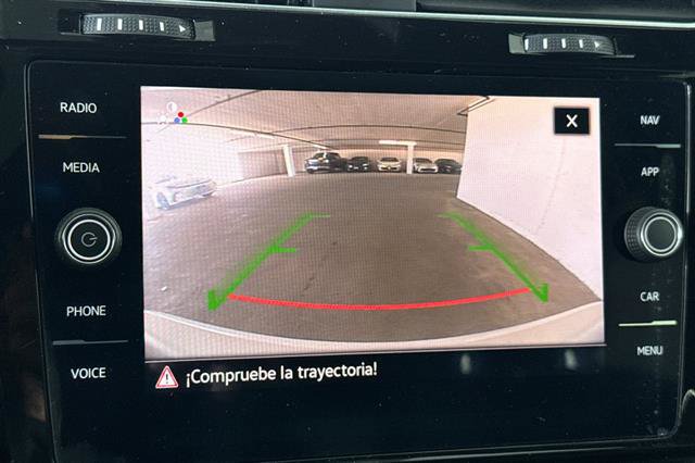 Used 2021 Volkswagen GTI SE FWD image 21