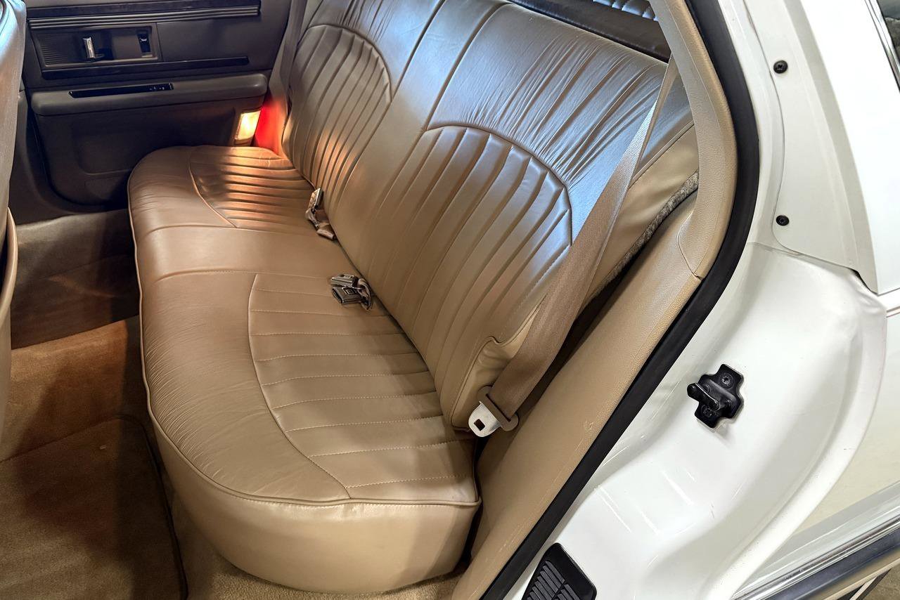 Used 1995 Buick Roadmaster Estate RWD image 72