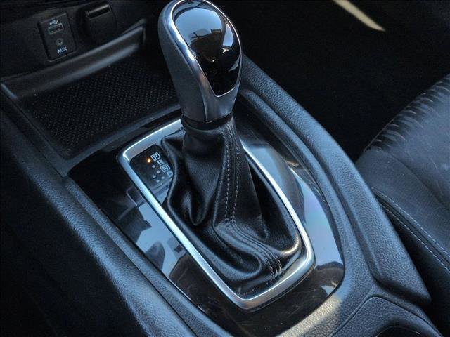 Used 2017 Nissan Rogue S image 12