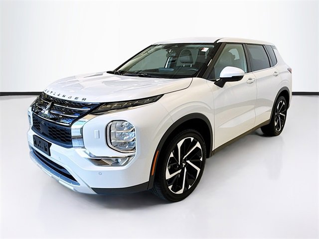 Used 2023 Mitsubishi Outlander SE