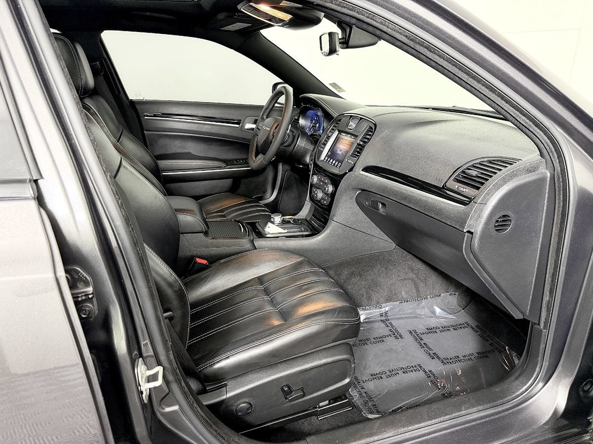 Used 2023 Chrysler 300 S RWD image 45