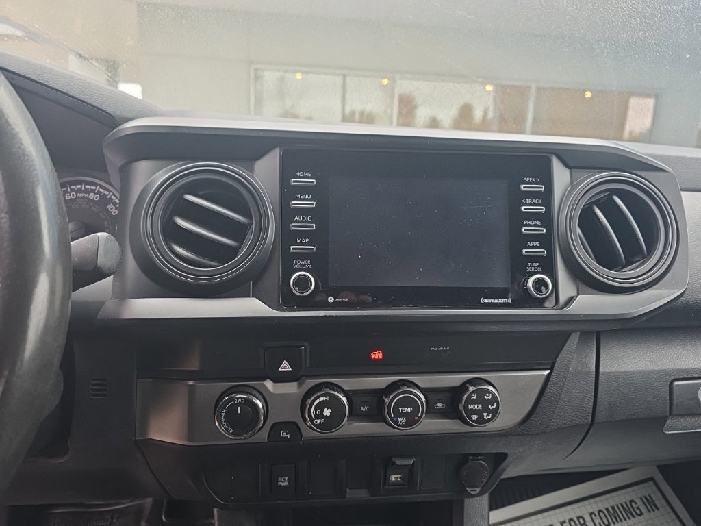 Used 2022 Toyota Tacoma SR AWD/4WD image 11
