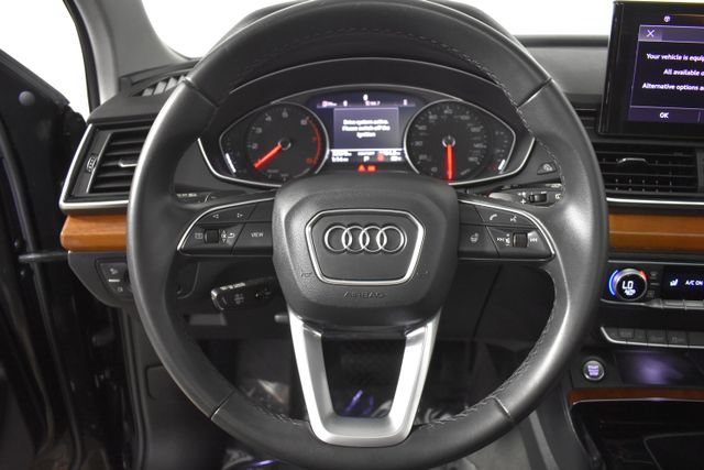 Used 2023 Audi Q5 2.0T Premium w/ Convenience Package AWD/4WD image 14
