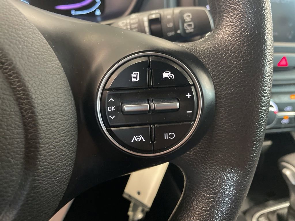 Certified 2023 Kia Soul LX FWD image 23