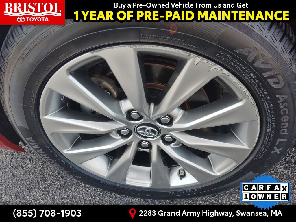 Used 2017 Toyota Camry XLE w/ Moonroof Package FWD image 15