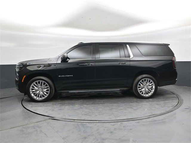 Used 2025 Chevrolet Suburban High Country w/ LPO, Illumination Package image 7