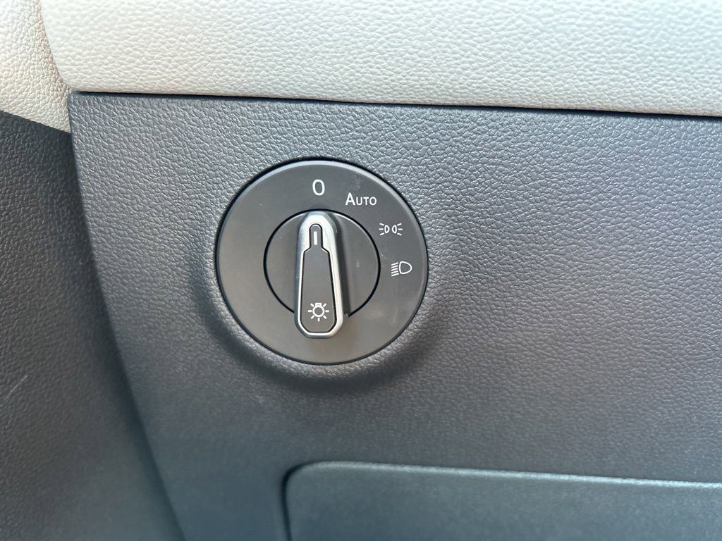 New 2026 Volkswagen Taos S image 29