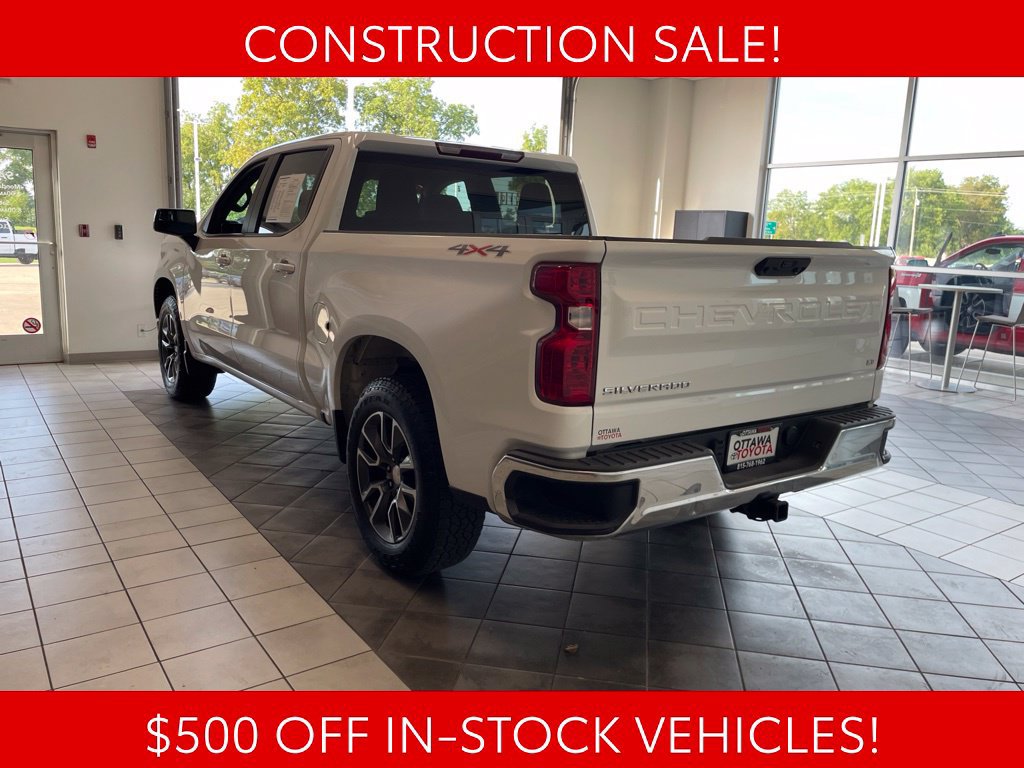Used 2024 Chevrolet Silverado 1500 LT AWD/4WD image 7
