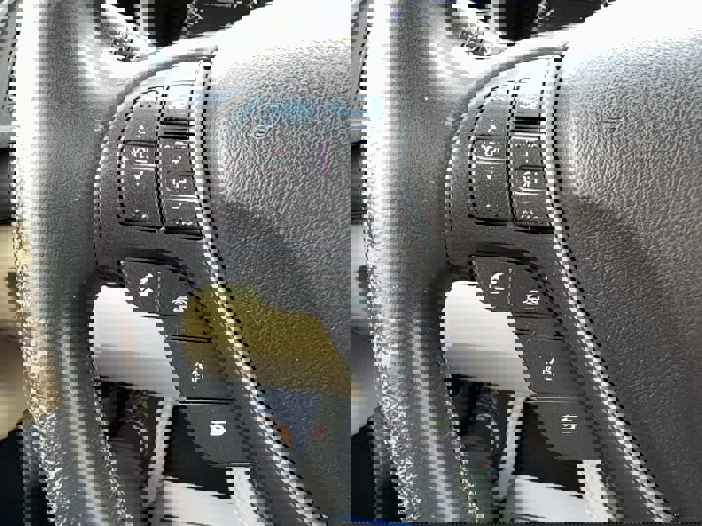 Used 2013 Acura ILX w/ Technology Package image 19