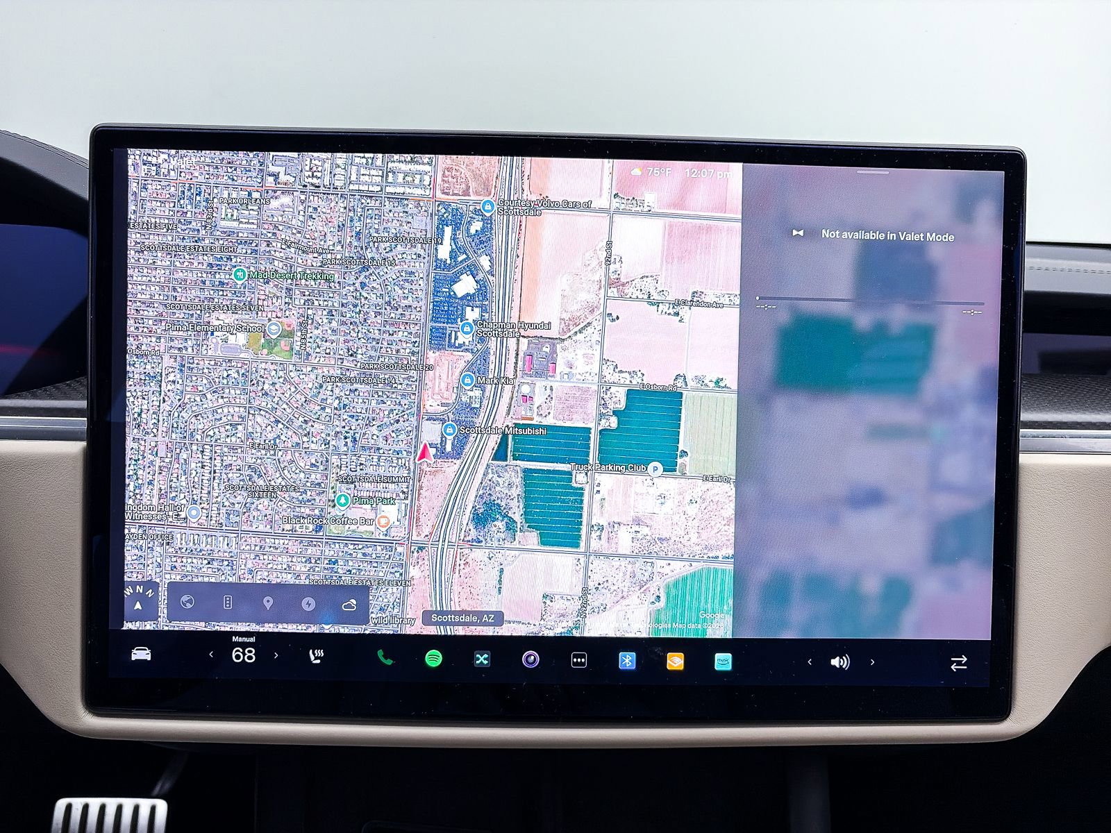 Used 2021 Tesla Model S Plaid image 4