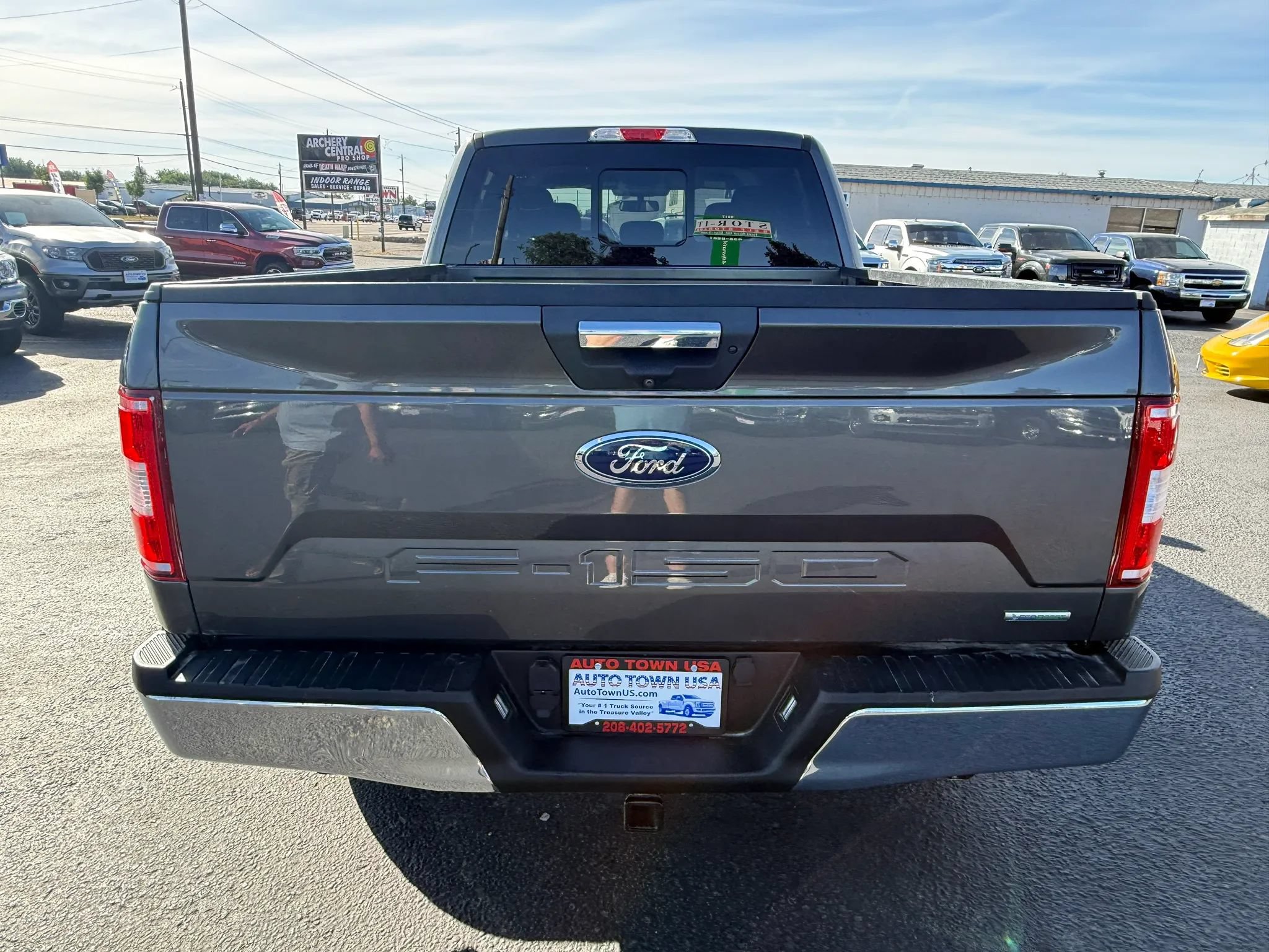 Used 2019 Ford F150 XLT w/ Equipment Group 302A Luxury AWD/4WD image 4