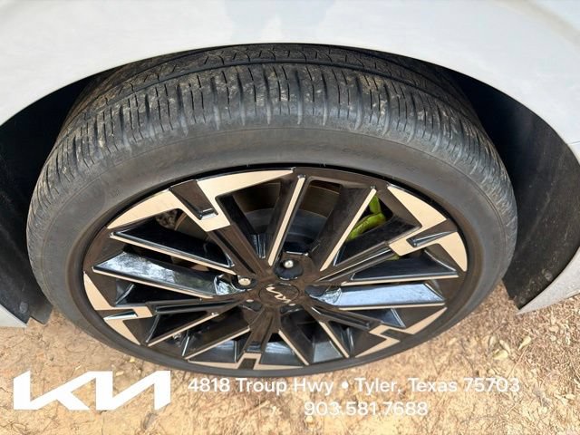 Certified 2025 Kia K5 GT FWD image 8