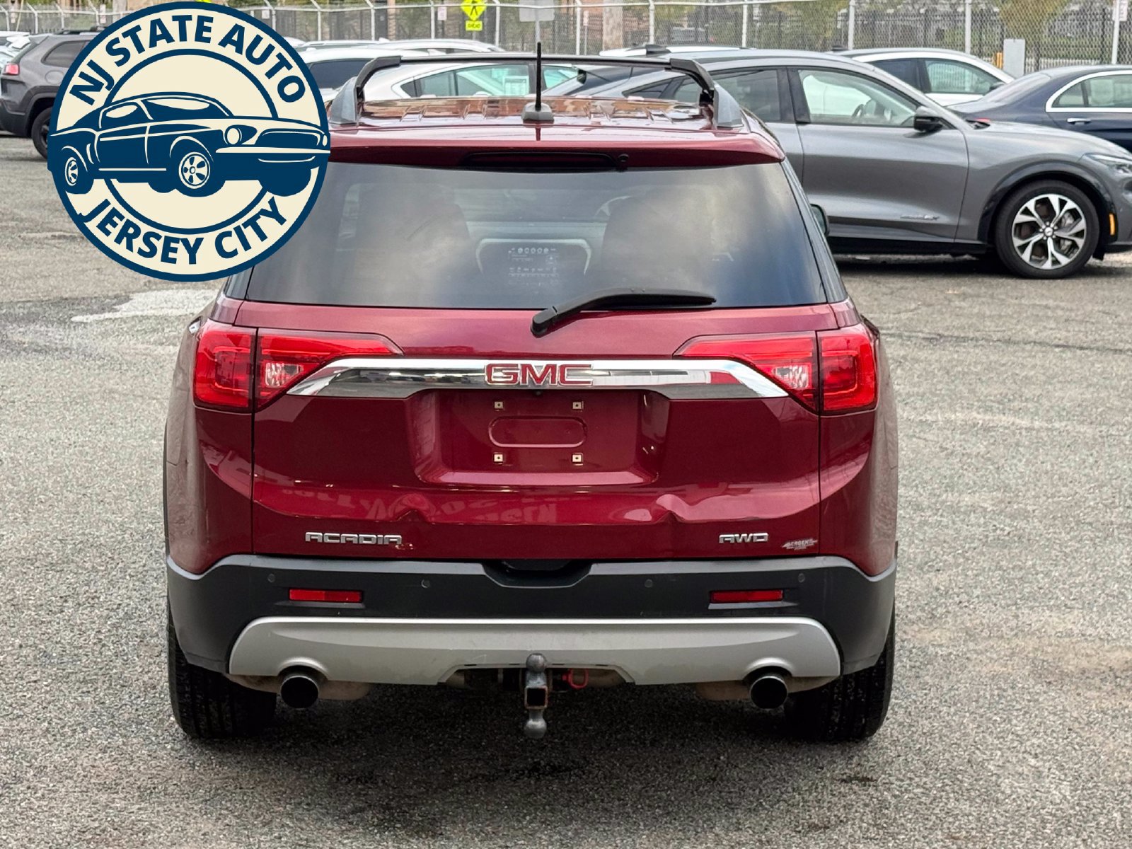 Used 2017 GMC Acadia SLE w/ Driver Alert Package I AWD/4WD image 14