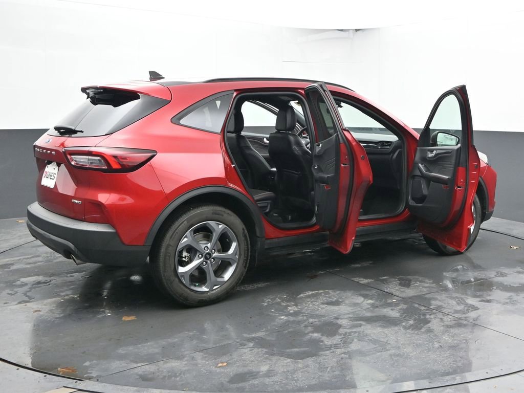 Used 2025 Ford Escape ST-Line w/ Cold Weather Package image 78