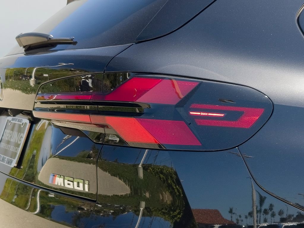 New 2026 BMW X5 M60i image 4