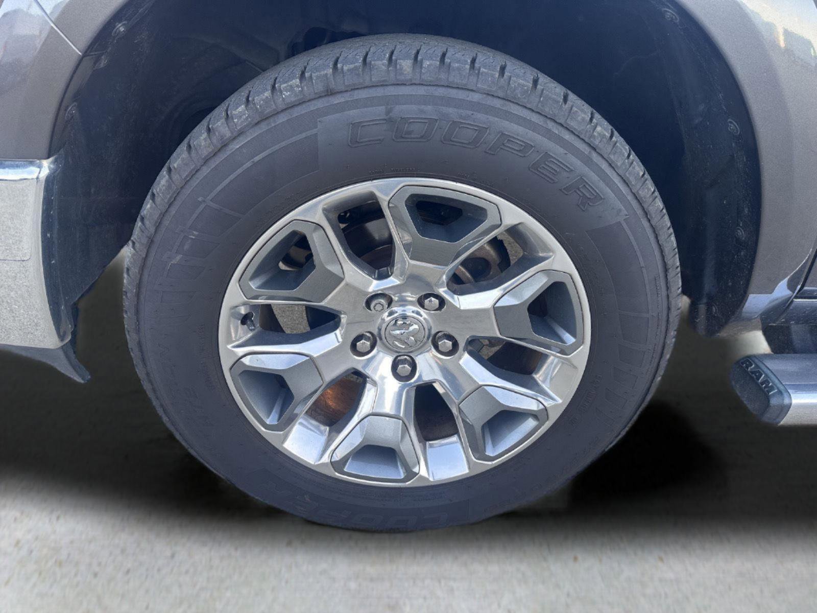 Used 2017 RAM 1500 Limited image 26