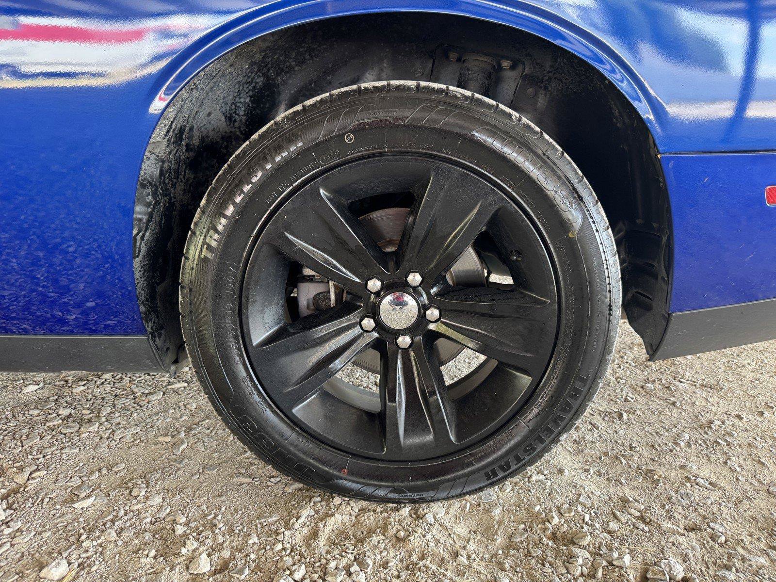 Used 2020 Dodge Challenger SXT RWD image 38