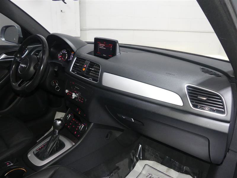 Used 2018 Audi Q3 2.0T Premium FWD image 23