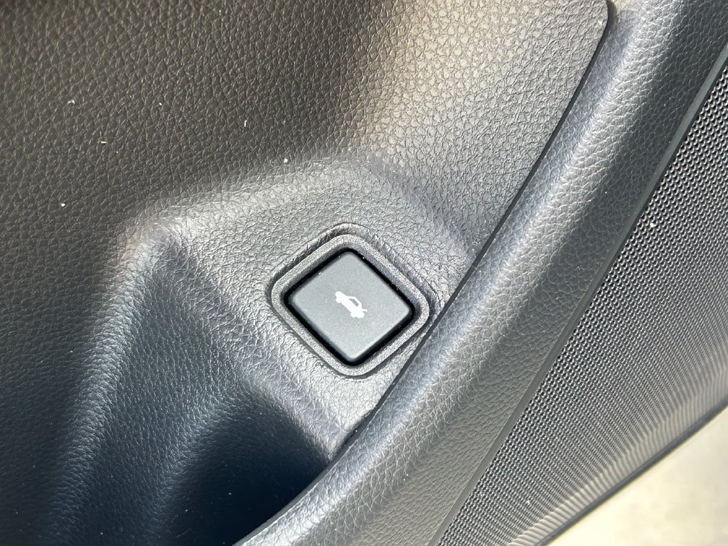 Used 2022 Honda Accord Touring image 27