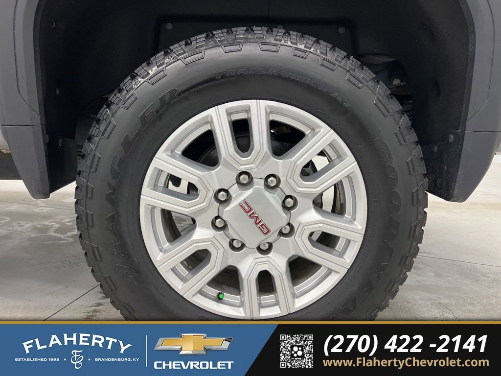 Used 2024 GMC Sierra 2500 SLT w/ SLT Premium Package image 21