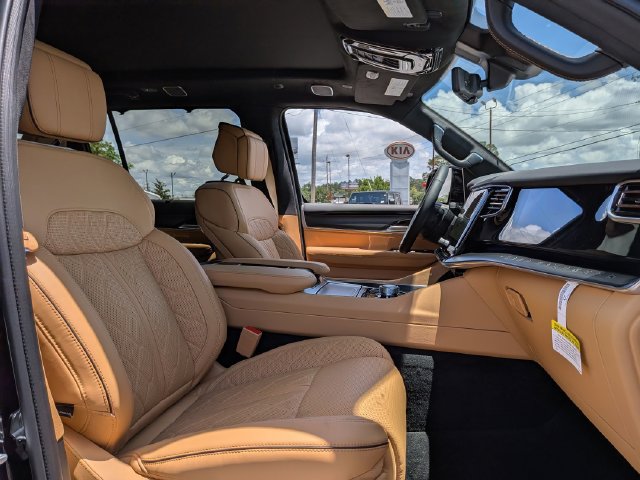New 2026 Jeep Grand Wagoneer Summit AWD/4WD image 31