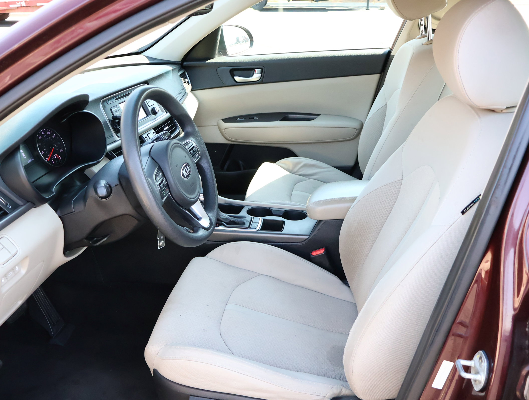 Used 2016 Kia Optima LX image 8