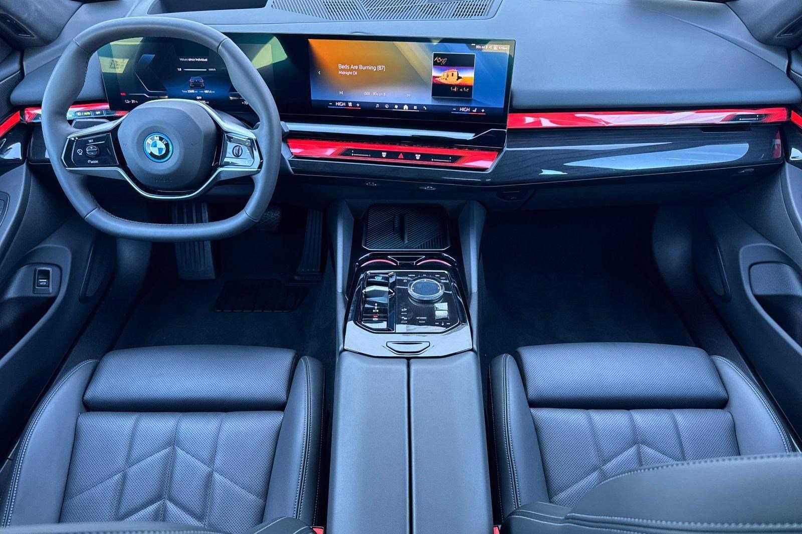 Used 2024 BMW i5 eDrive40i RWD image 14