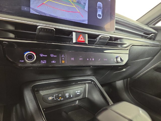 Certified 2025 Kia K5 GT-Line AWD/4WD image 18