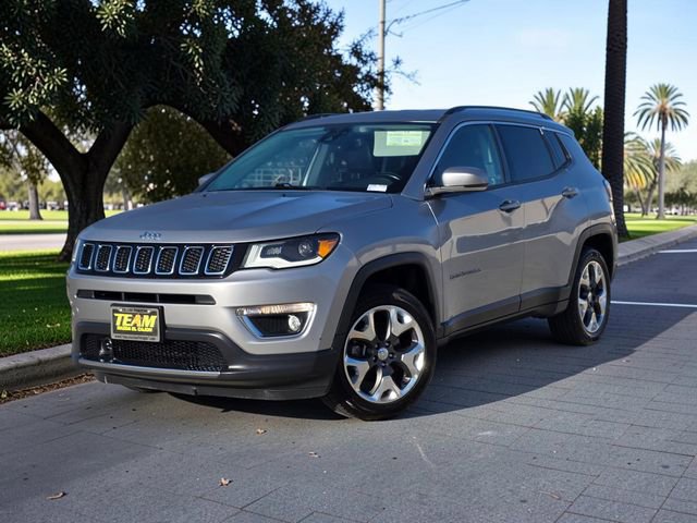 Used 2018 Jeep Compass Limited w/ Navigation Group FWD image 1