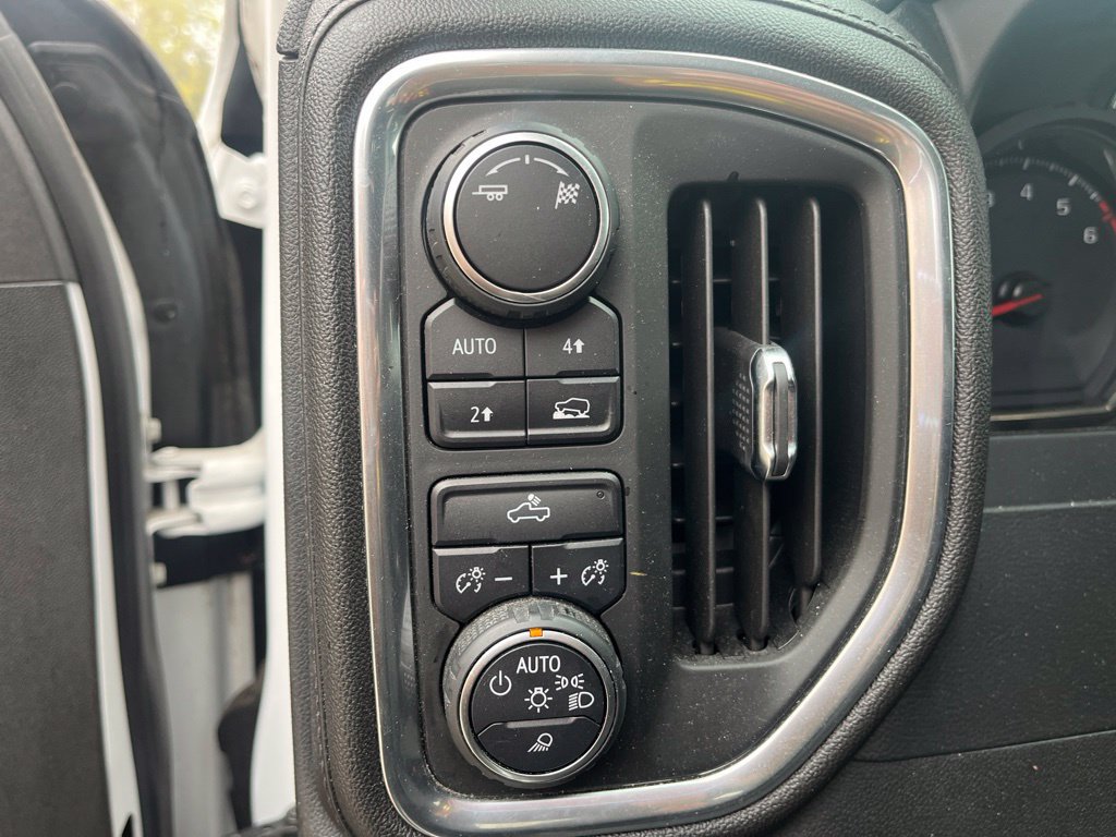 Used 2019 Chevrolet Silverado 1500 LT w/ All-Star Edition AWD/4WD image 14
