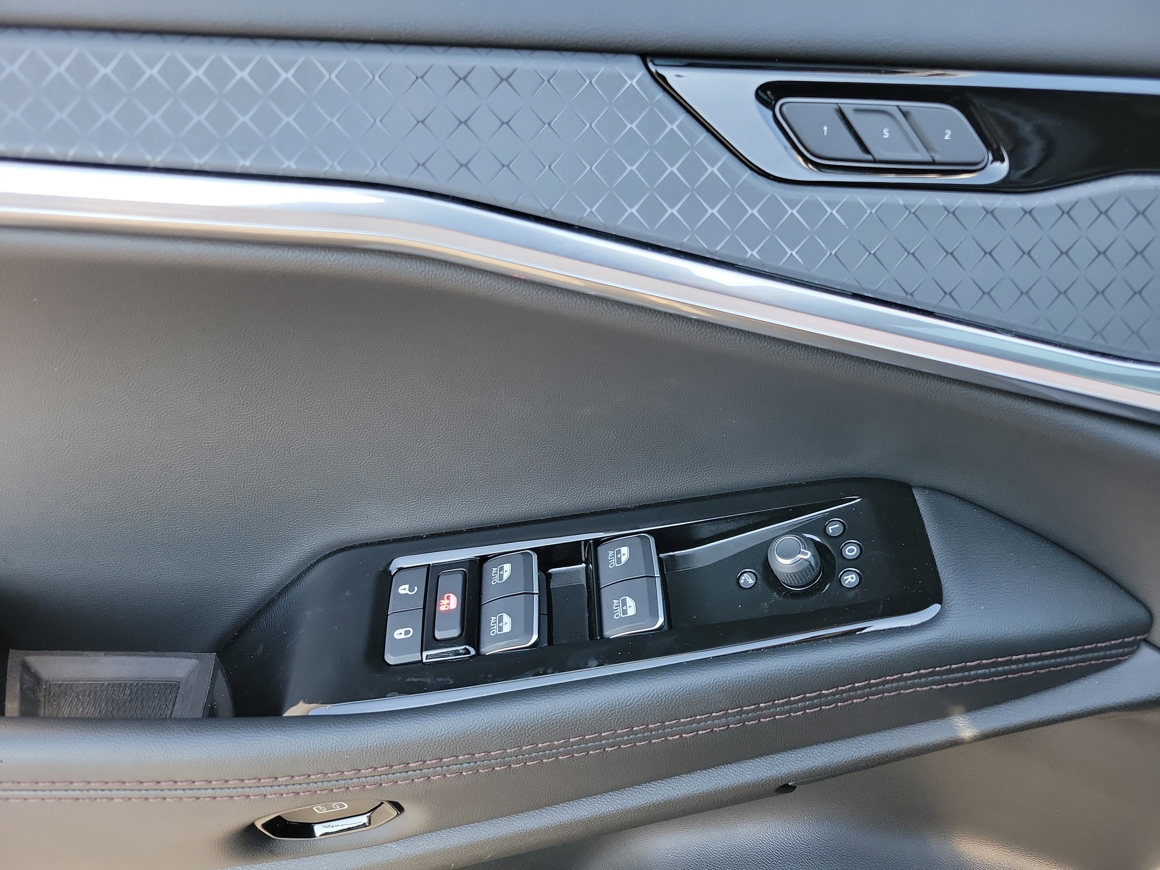 Used 2025 Jeep Wagoneer S Limited image 7