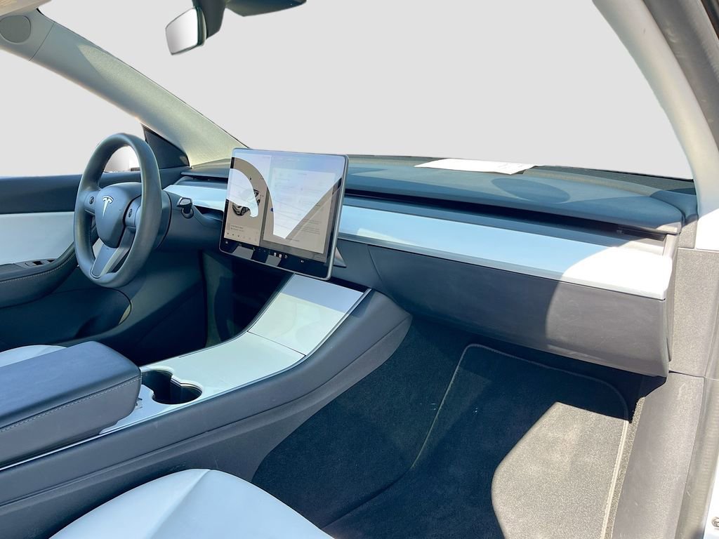 Used 2020 Tesla Model Y Long Range image 28