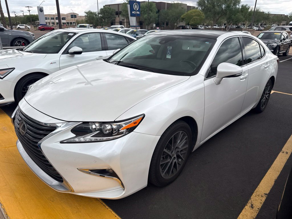 Used 2017 Lexus ES 350 w/ Navigation System Package