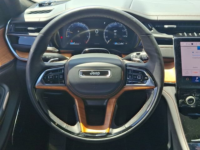 Used 2025 Jeep Grand Cherokee L Summit AWD/4WD image 19