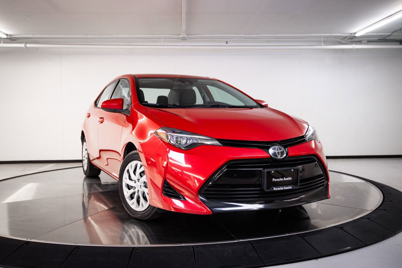 Used 2018 Toyota Corolla LE image 9