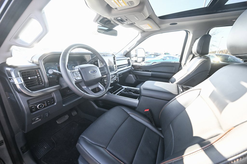 New 2025 Ford F350 Lariat w/ Lariat Ultimate Package image 15