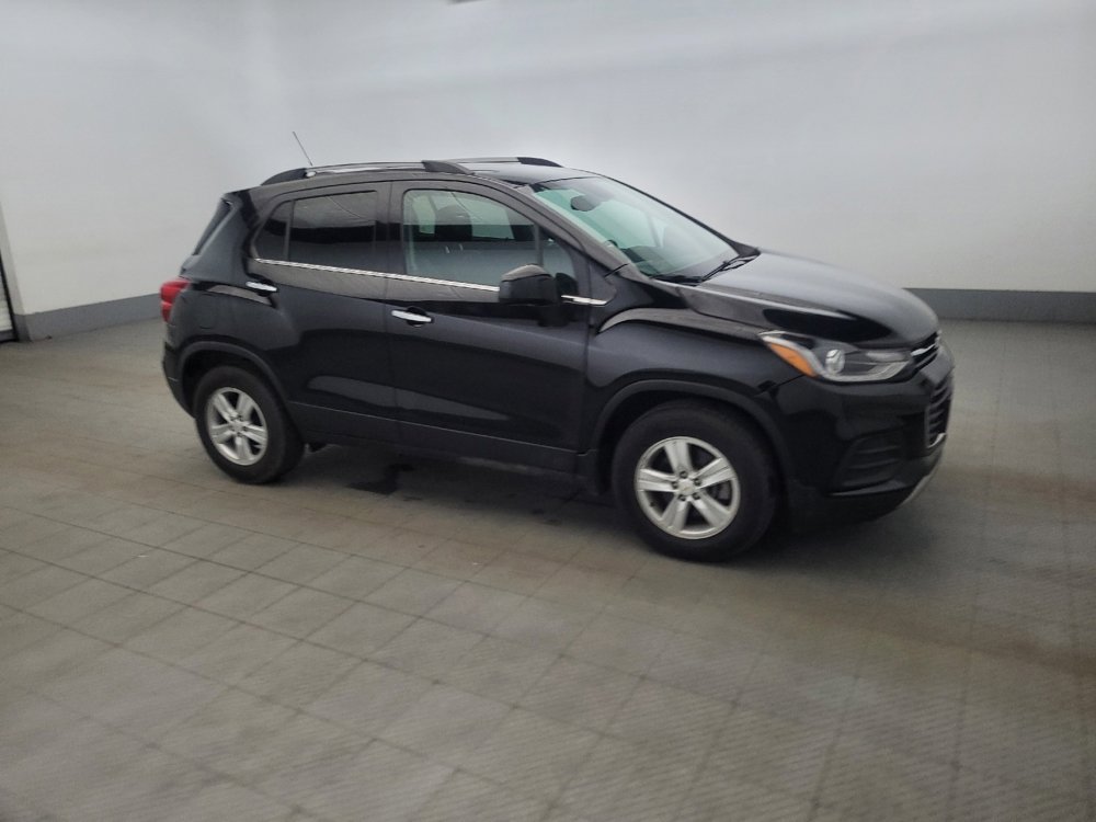Used 2020 Chevrolet Trax LT w/ LT Convenience Package image 11