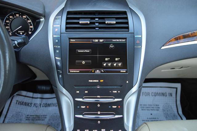 Used 2014 Lincoln MKZ AWD w/ Equipment Group 102A Reserve image 22