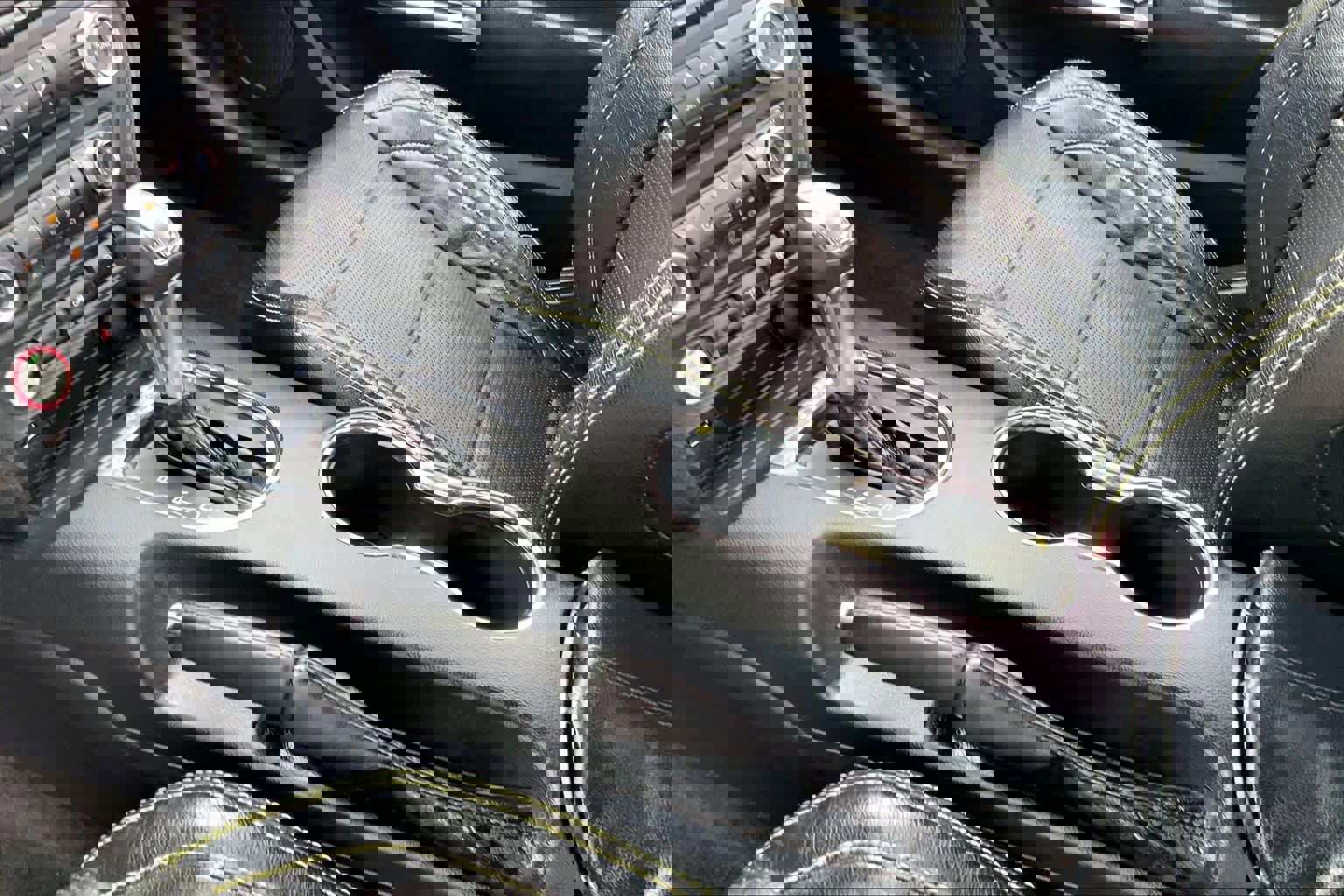 Used 2017 Ford Mustang Coupe RWD image 14