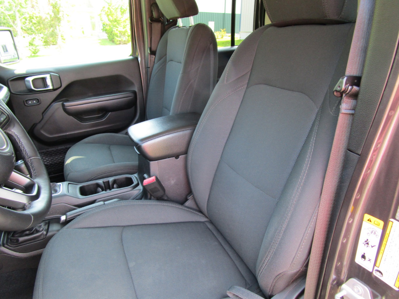 Used 2018 Jeep Wrangler Unlimited Sport S image 8