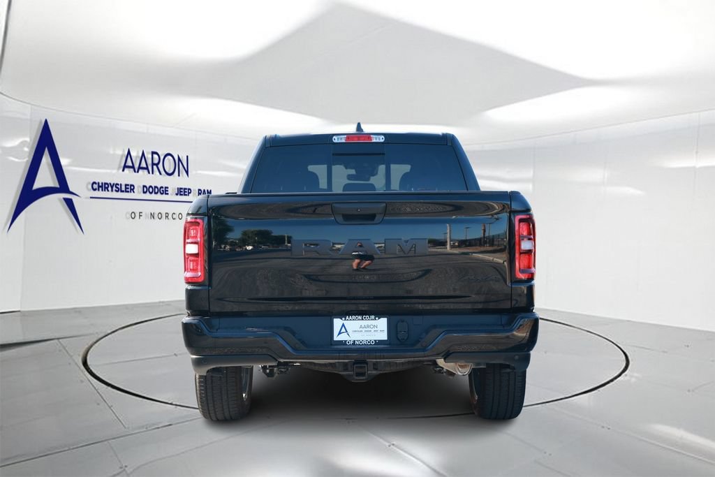 New 2026 RAM 1500 Express AWD/4WD image 3