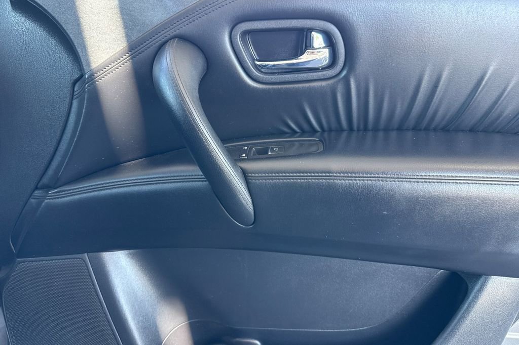 Used 2022 Nissan Armada SV image 26