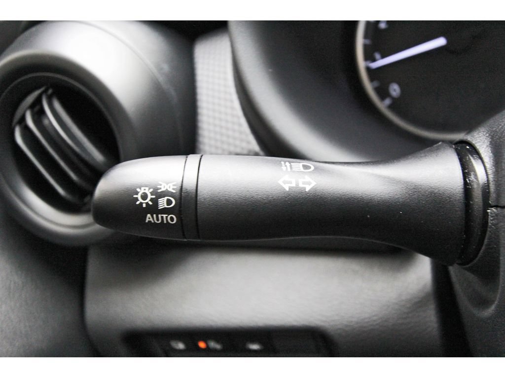 Used 2025 Nissan Kicks Play S FWD image 15