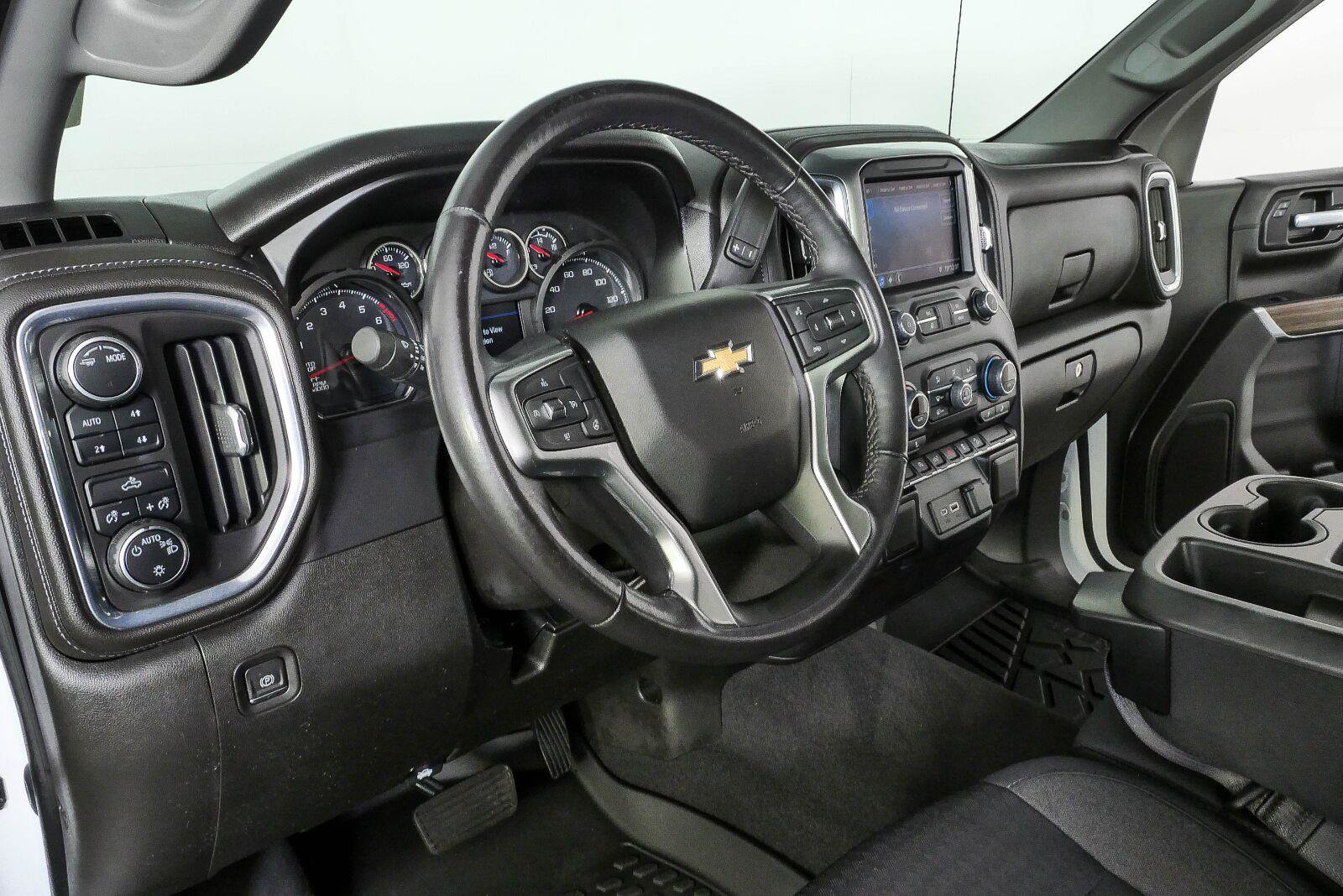 Certified 2021 Chevrolet Silverado 1500 LT w/ Z71 Off-Road Package AWD/4WD image 4