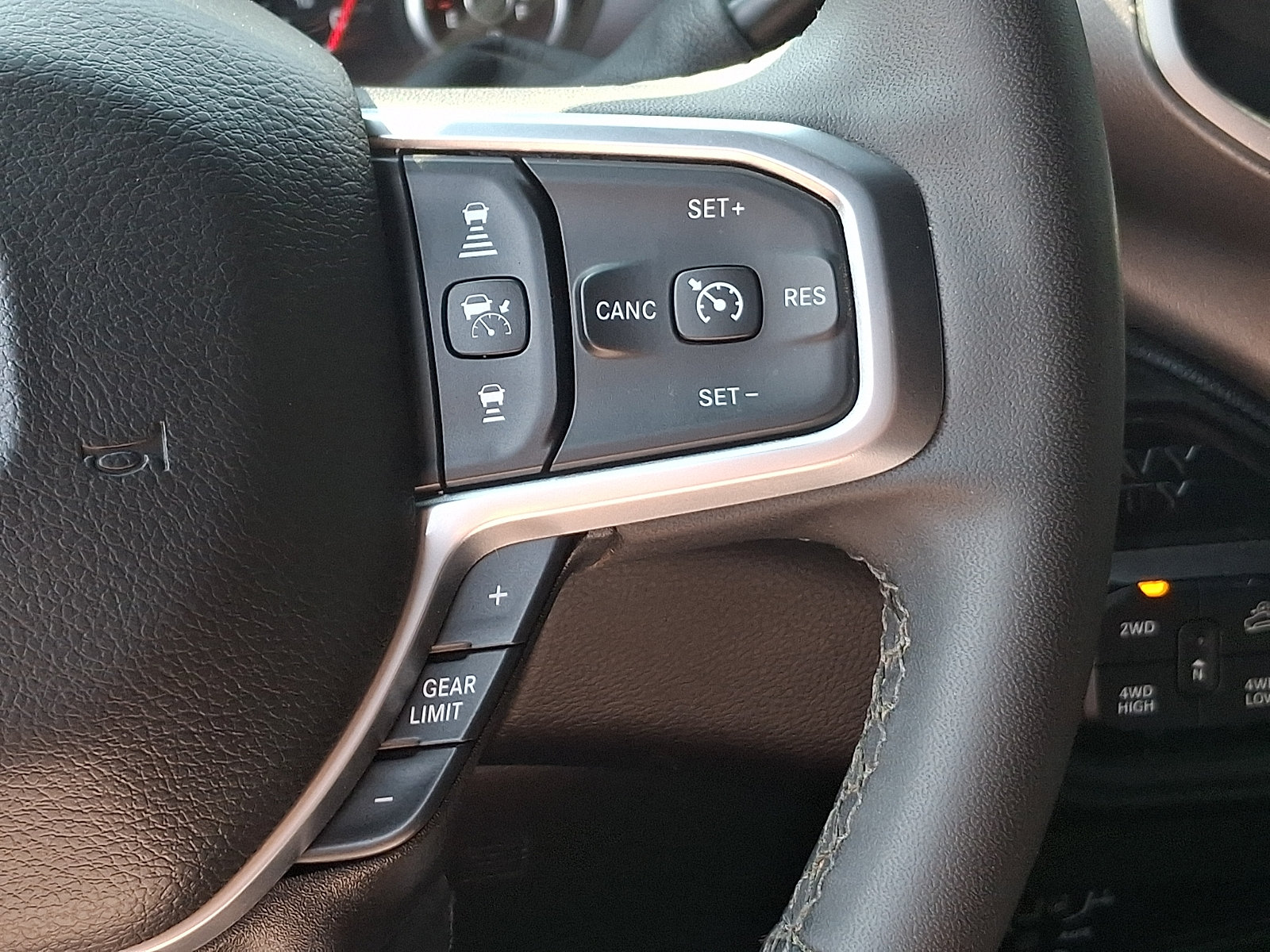Used 2025 RAM 2500 Big Horn AWD/4WD image 21